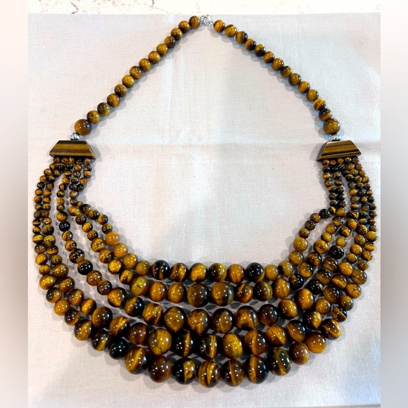 Jewelry - Tigers eyes necklace